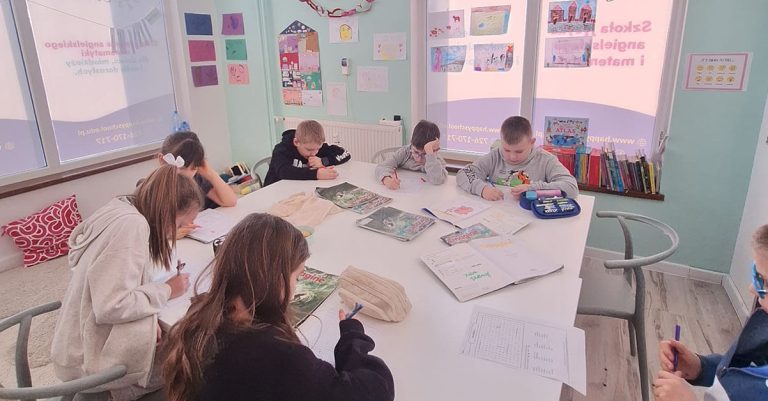 różne typy inteligencji dzieci a metoda nauczania dzieci na kursie